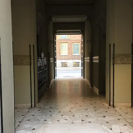 Elegante In Centro Milan