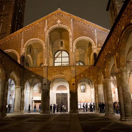 Elegante In Centro Milan